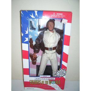 Soldier of the World Figure USA Pilot WW II Posable With Accessories Brand New